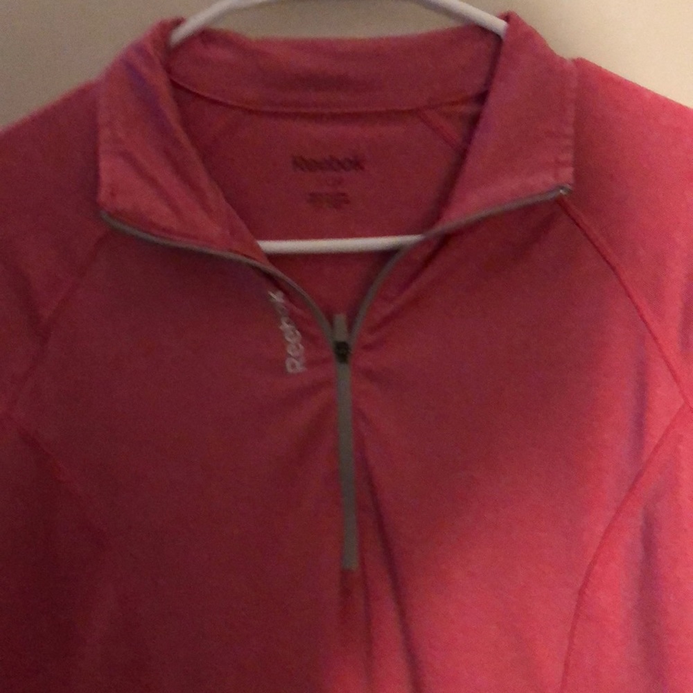 Reebok lightweight pullover - Picture 2 of 6